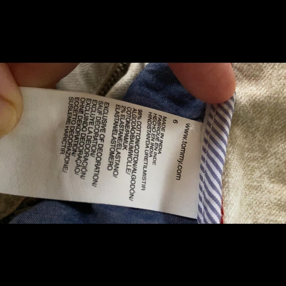 Tommy Hilfiger brand new grey flower pattern jeans - Picture 4 of 4